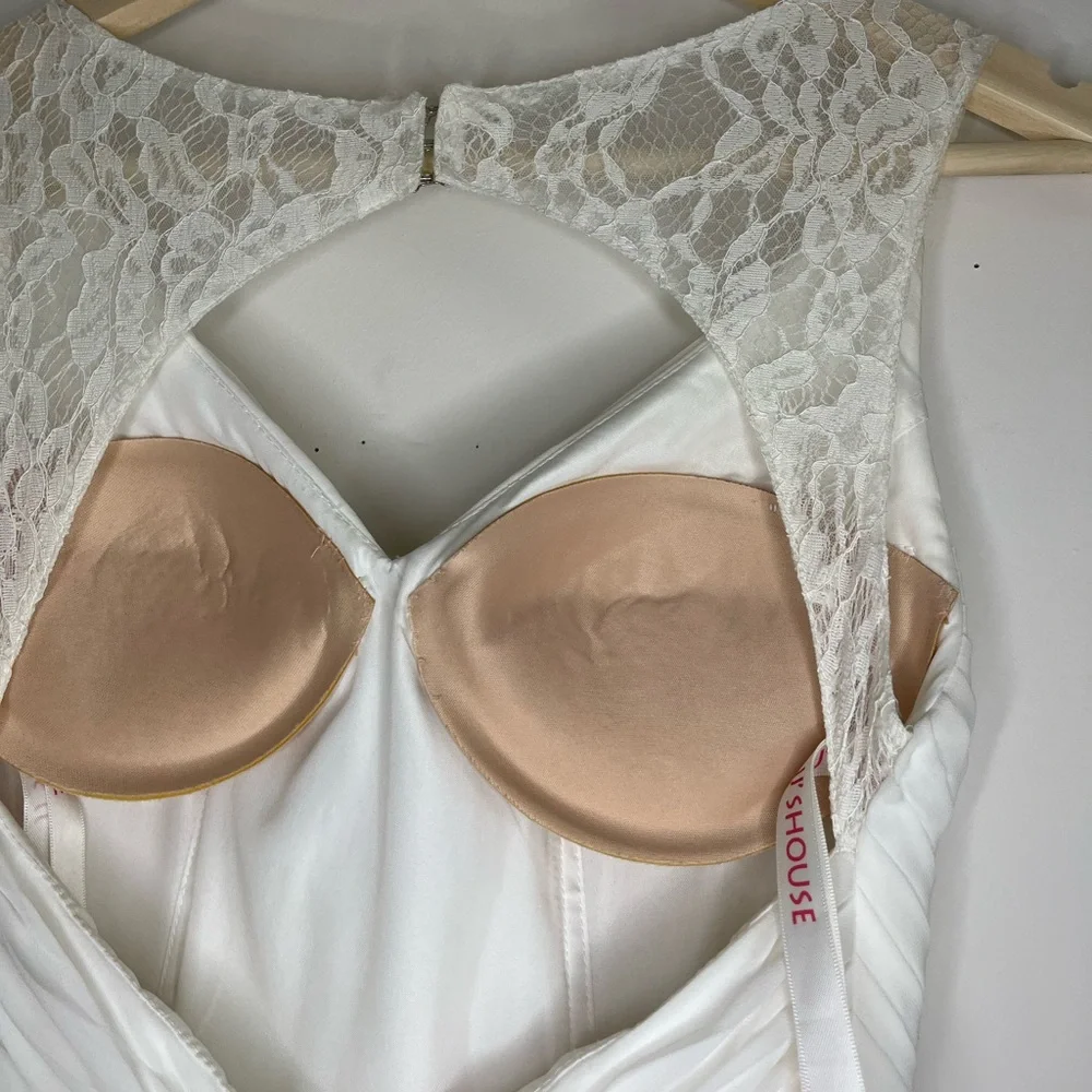 JJs House Elegant White Wedding Dress - Picture 7 of 16